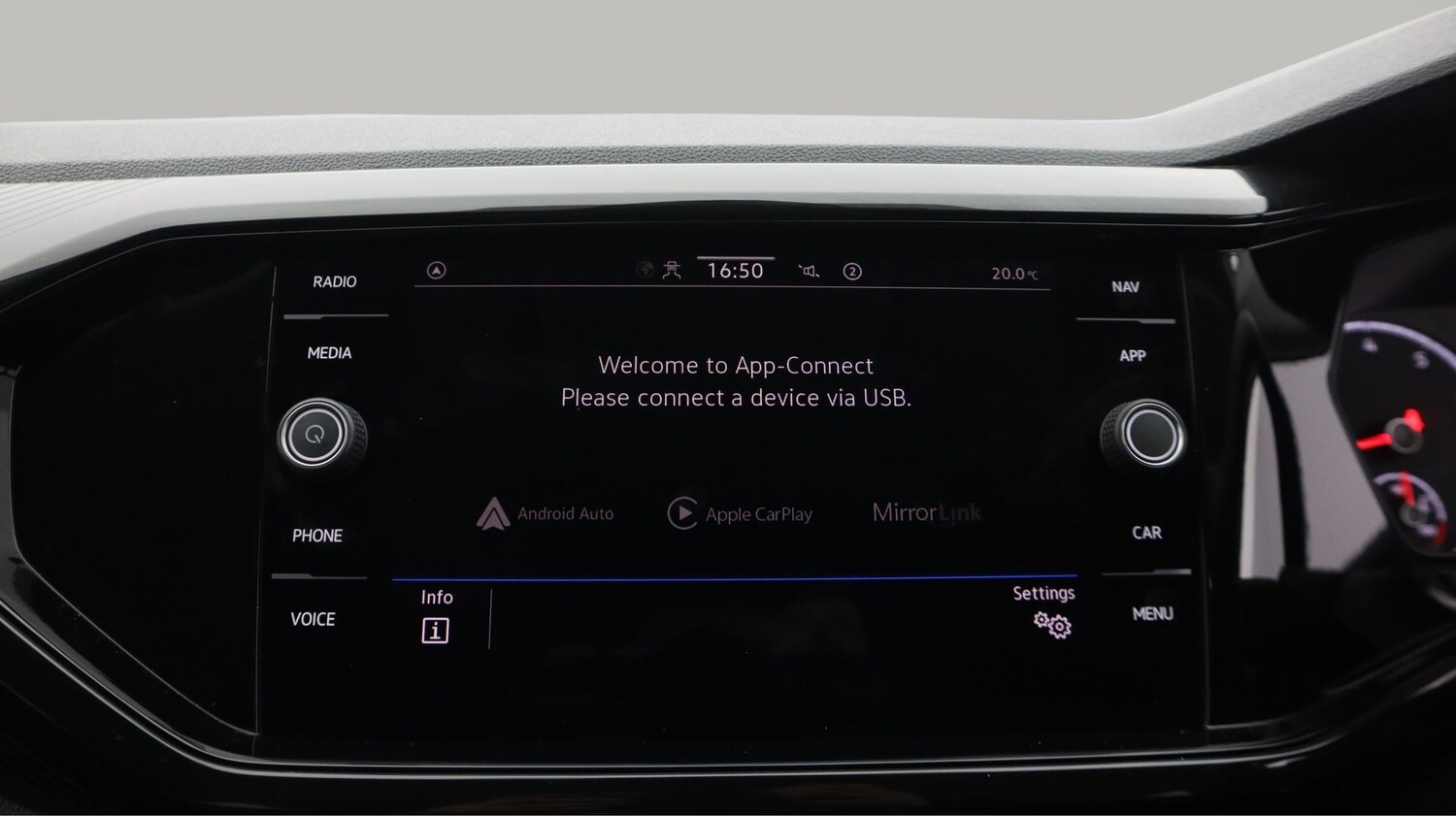 Used Volkswagen T-Cross 2022 for sale - 77940927: Photo 24