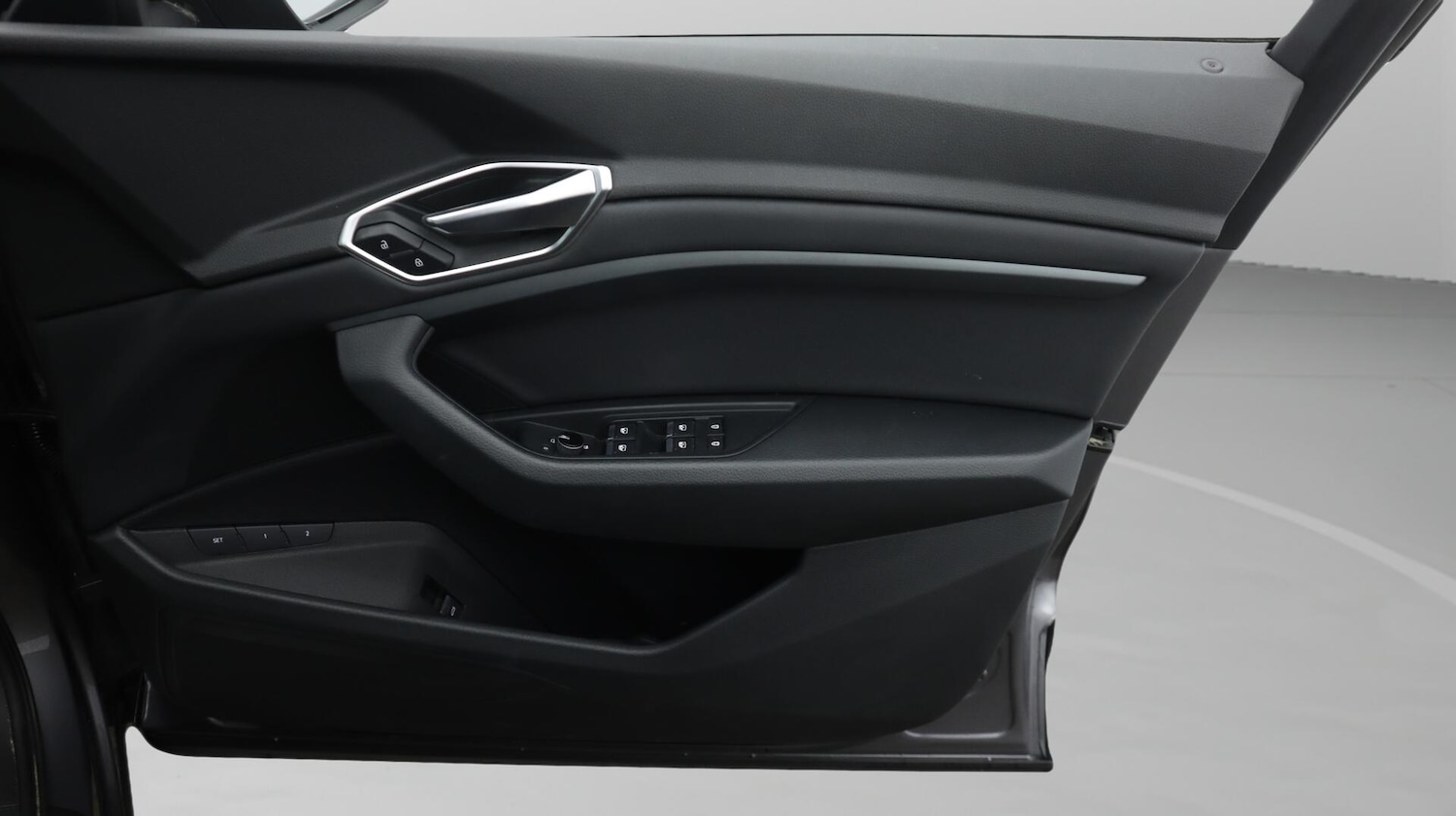 Used Audi e-tron 2021 for sale - 76633072: Photo 16