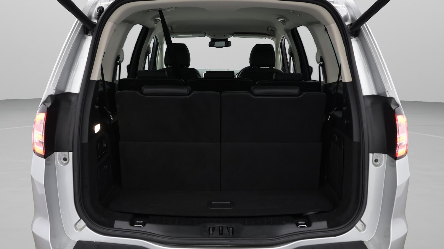 Used Ford Galaxy 2020 for sale - 76378035: Photo 18