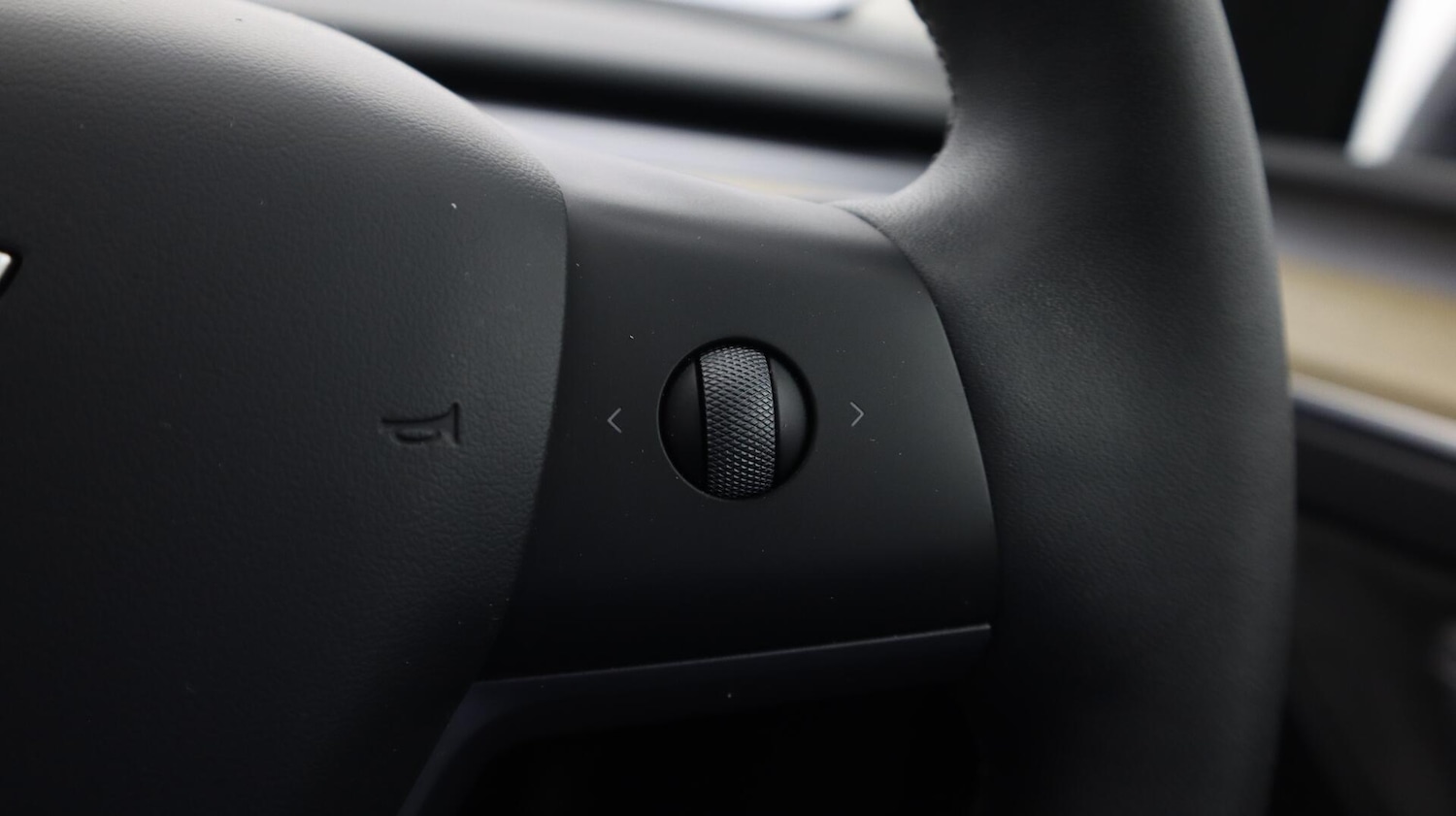 Used Tesla Model Y 2022 for sale - 76633180: Photo 25