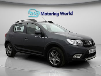 2017 (67) - 0.9 TCe Ambiance Hatchback 5dr Petrol Manual Euro 6 (s/s) (90 ps)