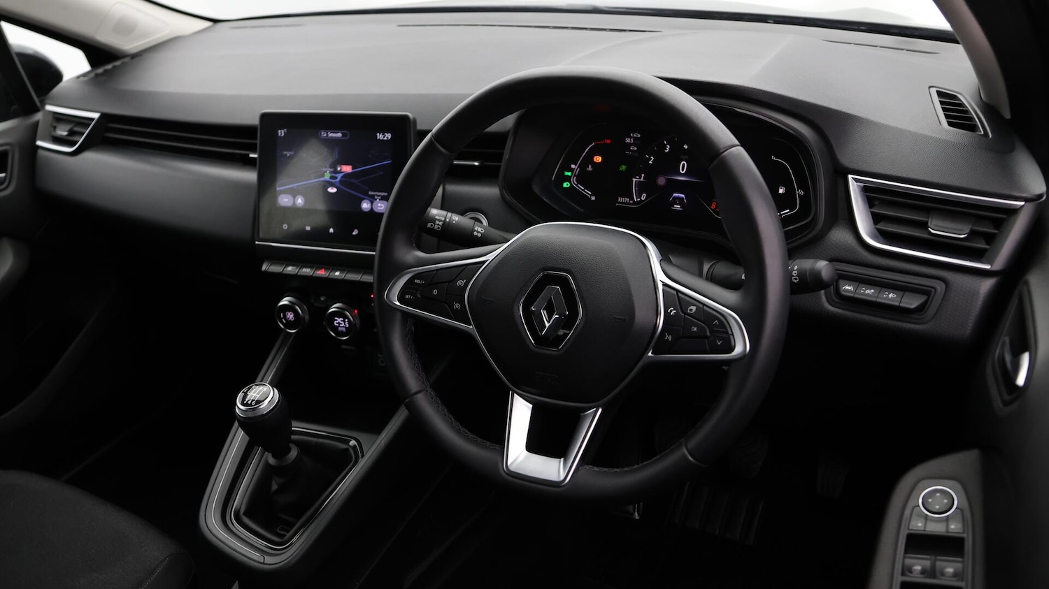 Used Renault Clio 2022 for sale - 76457391: Photo 10