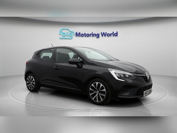 Used Renault Clio 2022 for sale - 76457391: Photo