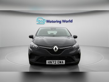 Used Renault Clio 2022 for sale - 76457391: Photo