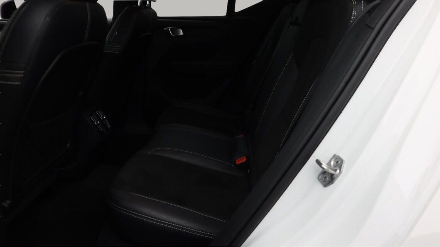Used Volvo XC40 2020 for sale - 76550309: Photo 17