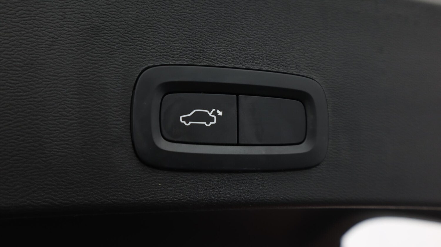 Used Volvo XC40 2020 for sale - 76550309: Photo 23