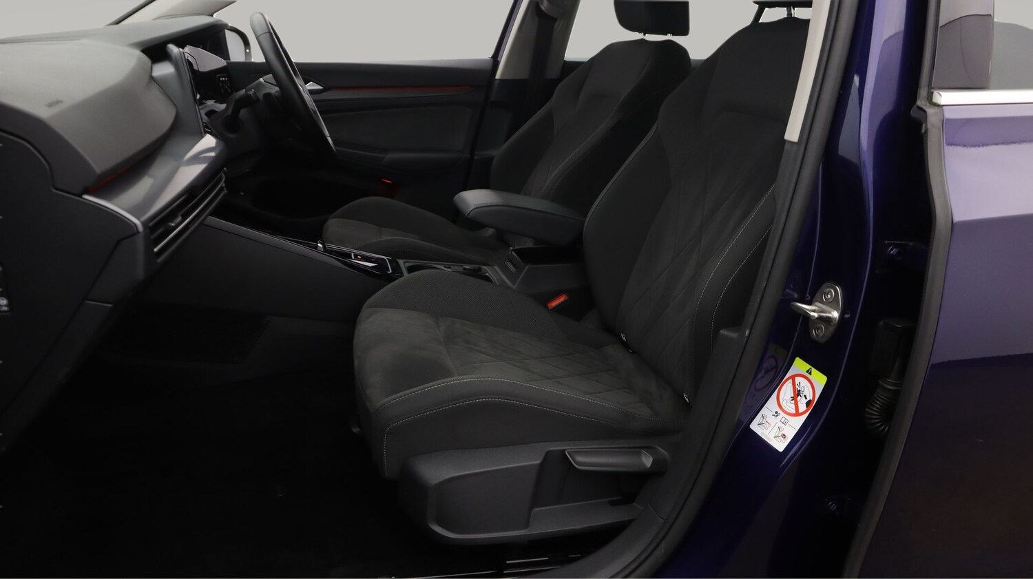 Used Volkswagen Golf 2023 for sale - 77841037: Photo 14