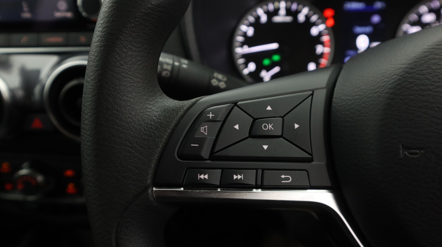 Used Nissan Juke 2021 for sale - 77595677: Photo 23