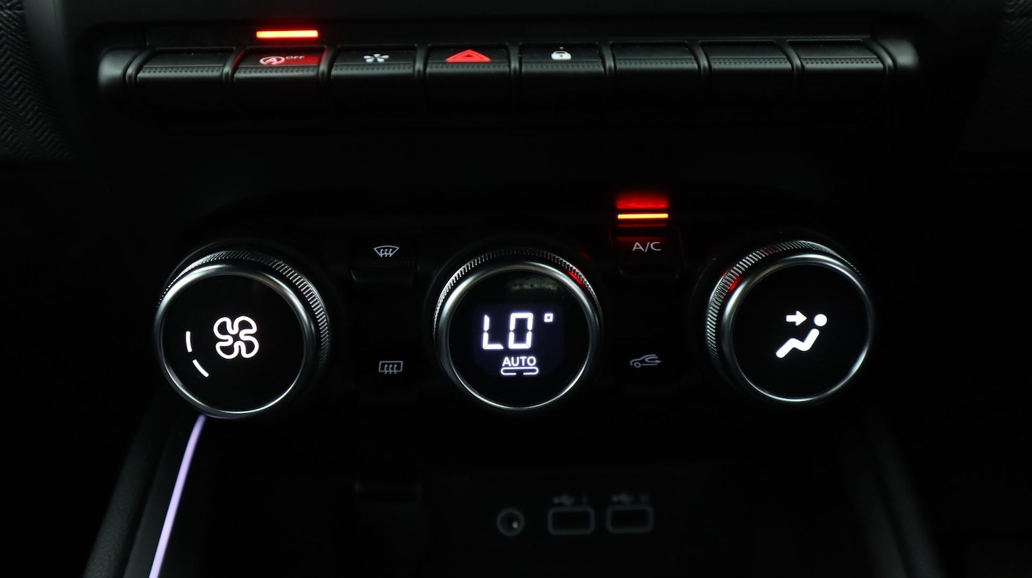 Used Renault Clio 2024 for sale - 77983672: Photo 12