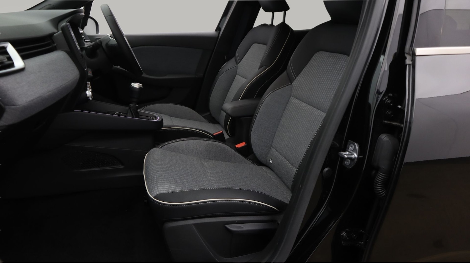 Used Renault Clio 2024 for sale - 77983672: Photo 14