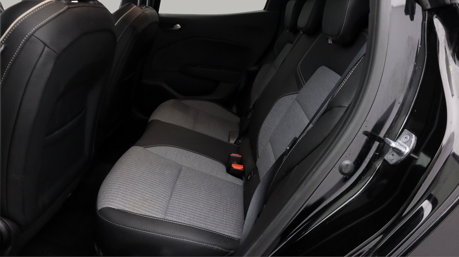 Used Renault Clio 2024 for sale - 77983672: Photo 16