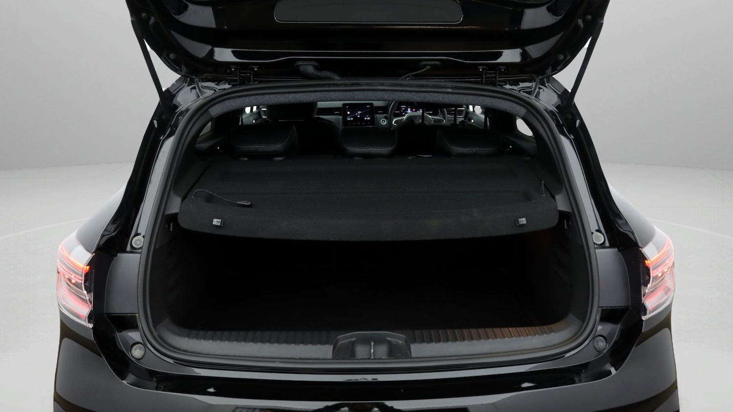 Used Renault Clio 2024 for sale - 77983672: Photo 17