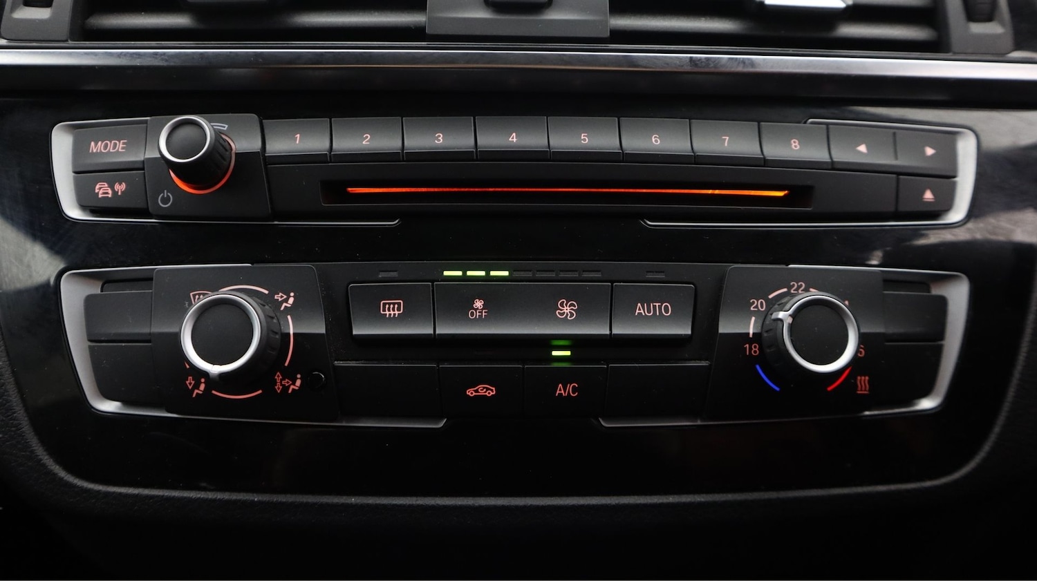 Used BMW 1 Series 2019 for sale - 77608126: Photo 12