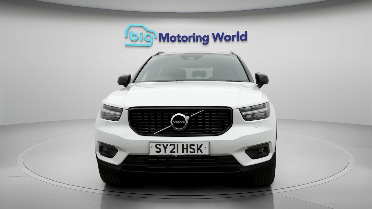 Used Volvo XC40 2021 for sale - 77689459: Photo 2