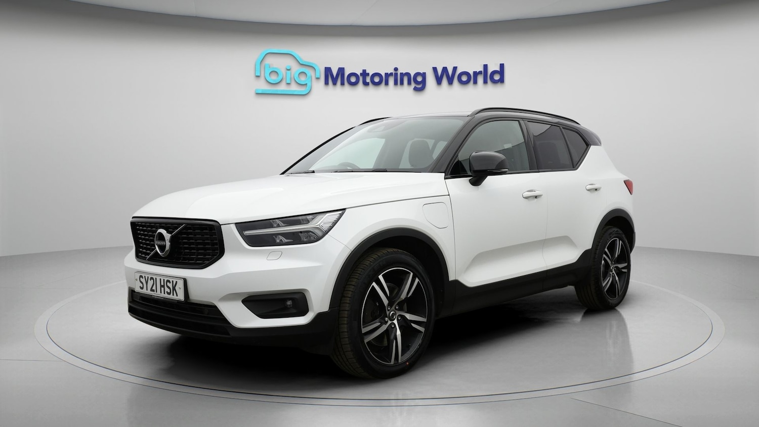 Used Volvo XC40 2021 for sale - 77689459: Photo 3