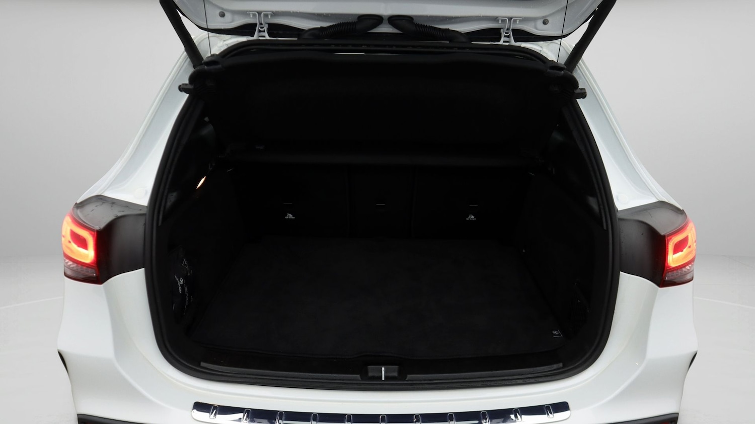 Used Mercedes-Benz GLA 2023 for sale - 78045990: Photo 17