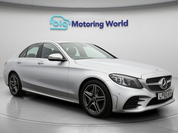 Used Mercedes-Benz C-Class 2019 for sale - 76200648: Photo 1
