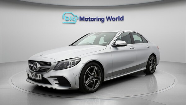 Used Mercedes-Benz C-Class 2019 for sale - 76200648: Photo 4