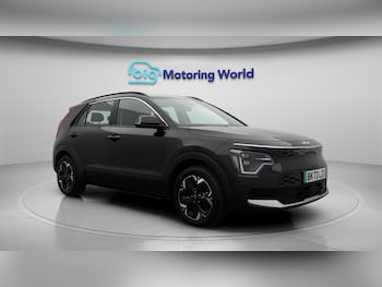 Used Kia Niro 2023 for sale - 76001099: Photo 2