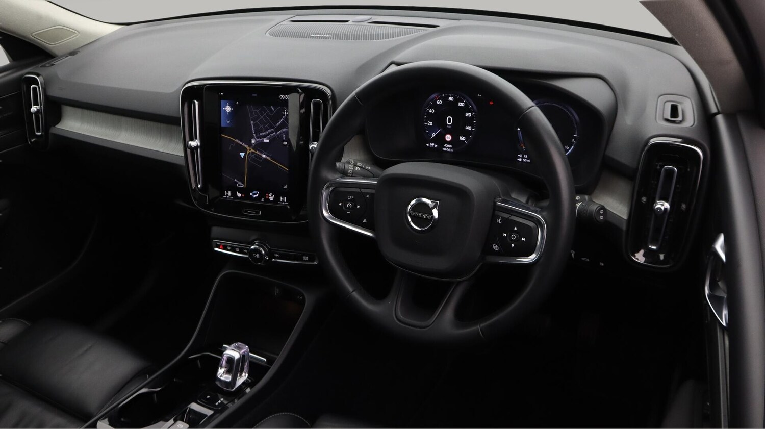 Used Volvo XC40 2021 for sale - 76646161: Photo 10