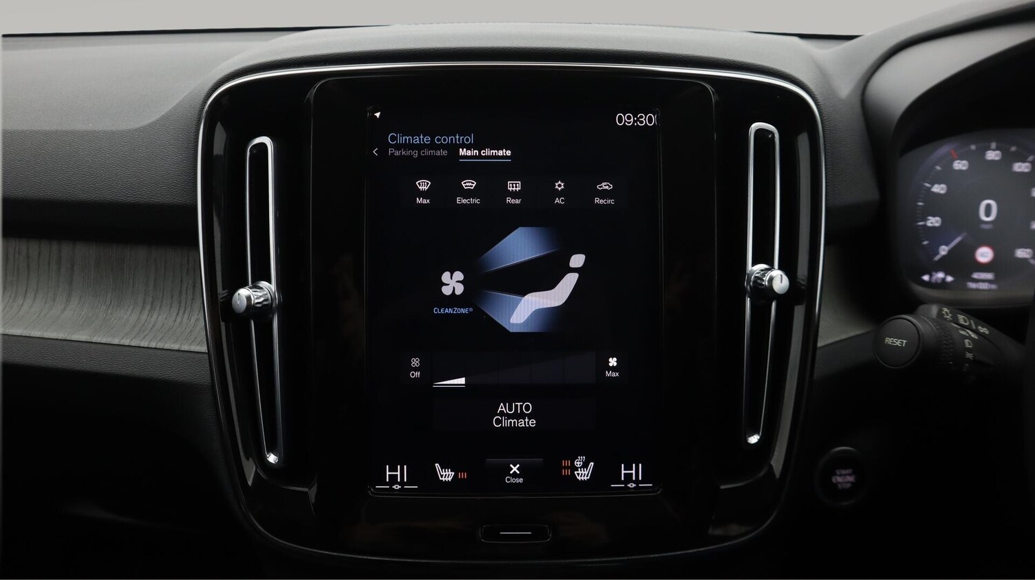 Used Volvo XC40 2021 for sale - 76646161: Photo 13