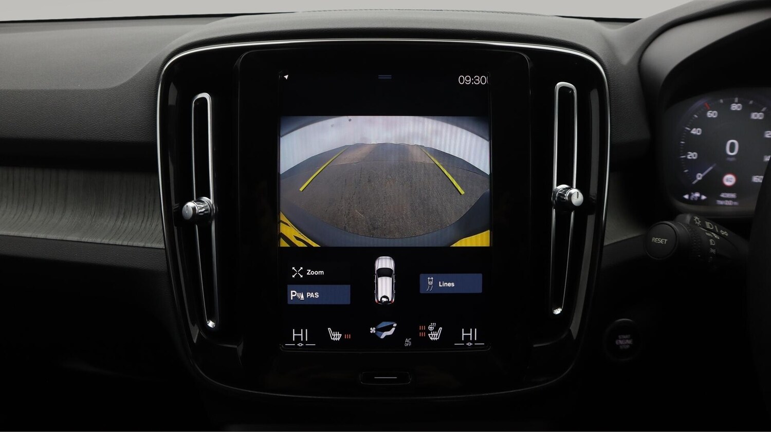 Used Volvo XC40 2021 for sale - 76646161: Photo 27