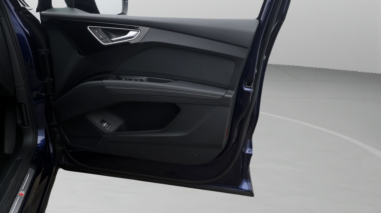 Used Audi Q4 e-tron 2023 for sale - 77303386: Photo 15