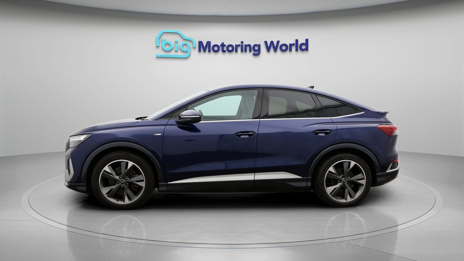 Used Audi Q4 e-tron 2023 for sale - 77303386: Photo 4