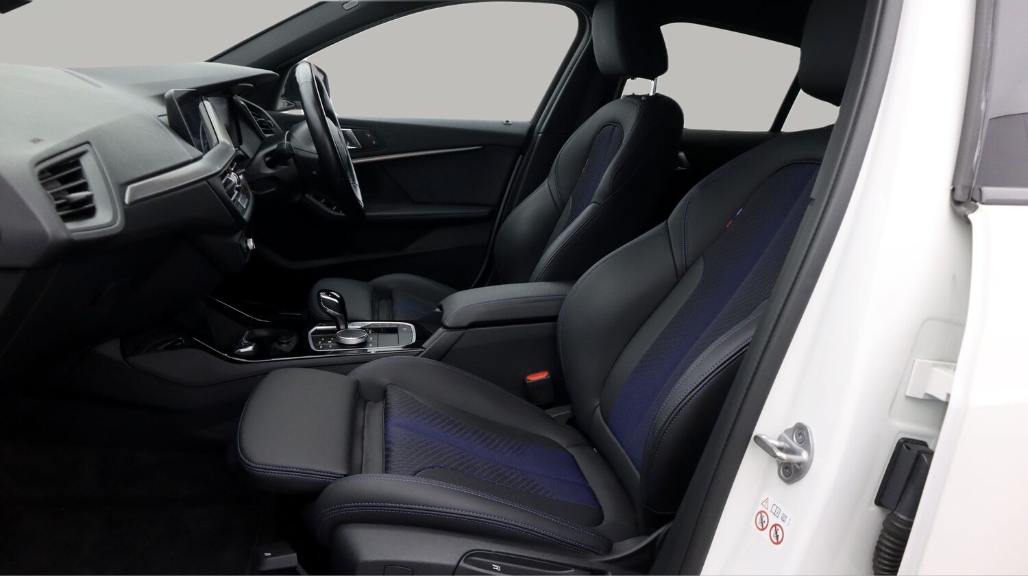 Used BMW 1 Series 2023 for sale - 77721032: Photo 14