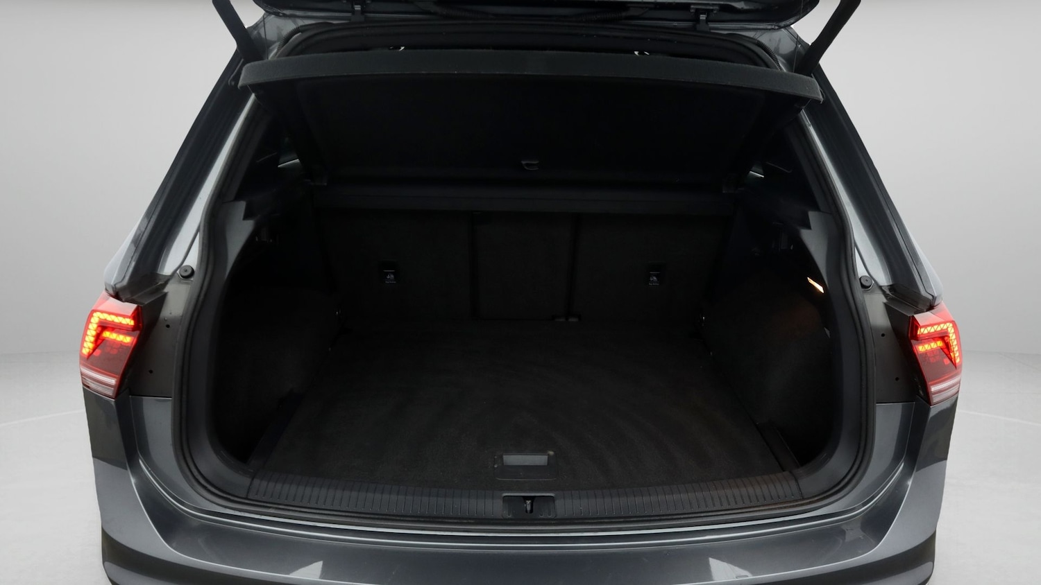 Used Volkswagen Tiguan 2020 for sale - 77240250: Photo 17