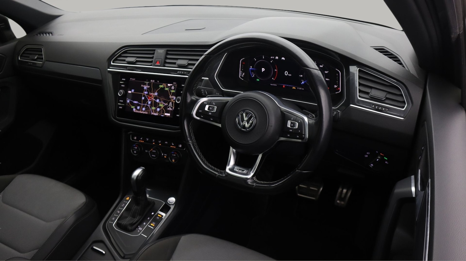 Used Volkswagen Tiguan 2020 for sale - 77240250: Photo 9