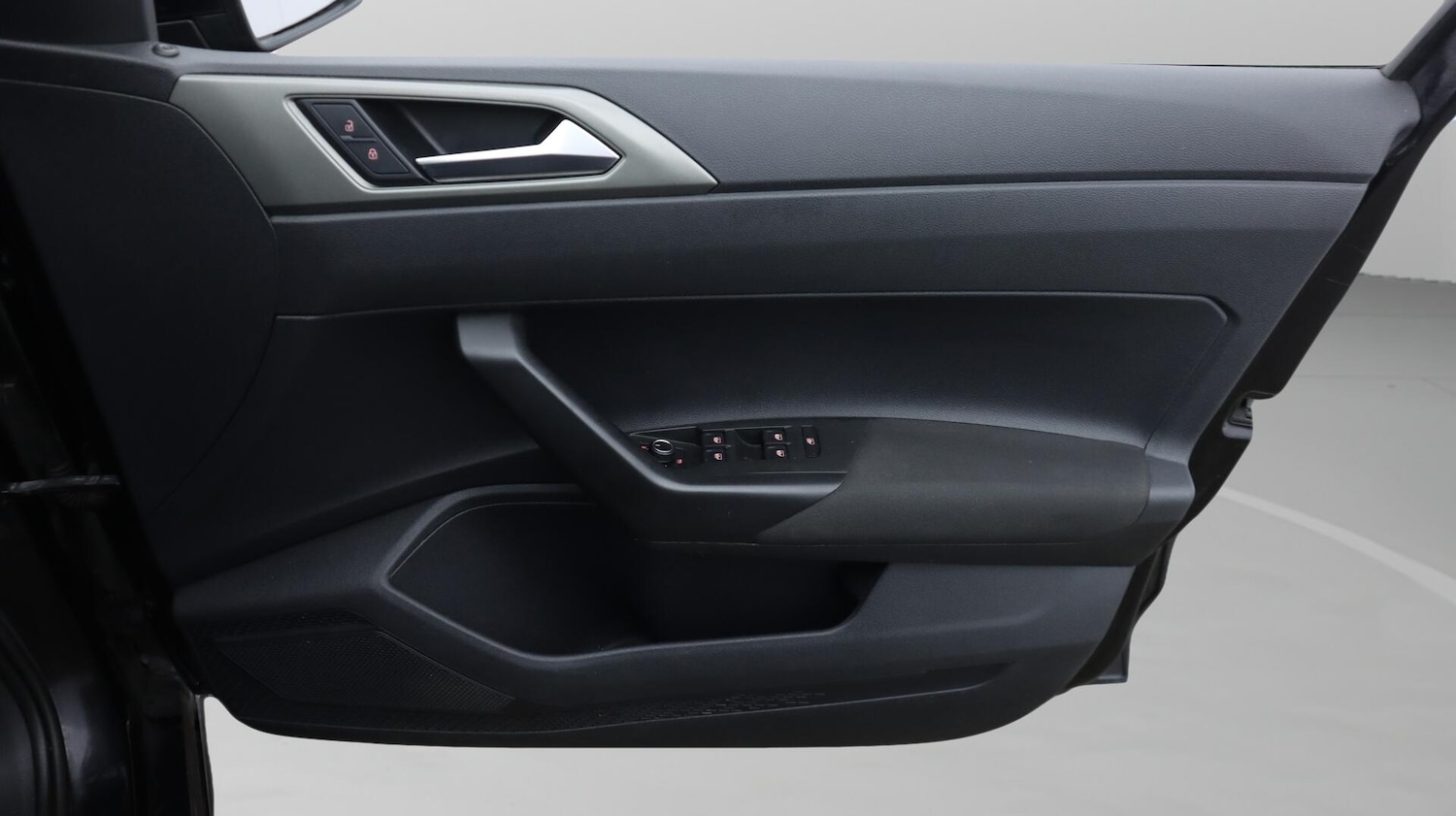 Used Volkswagen Polo for sale - 76702170: Photo 16