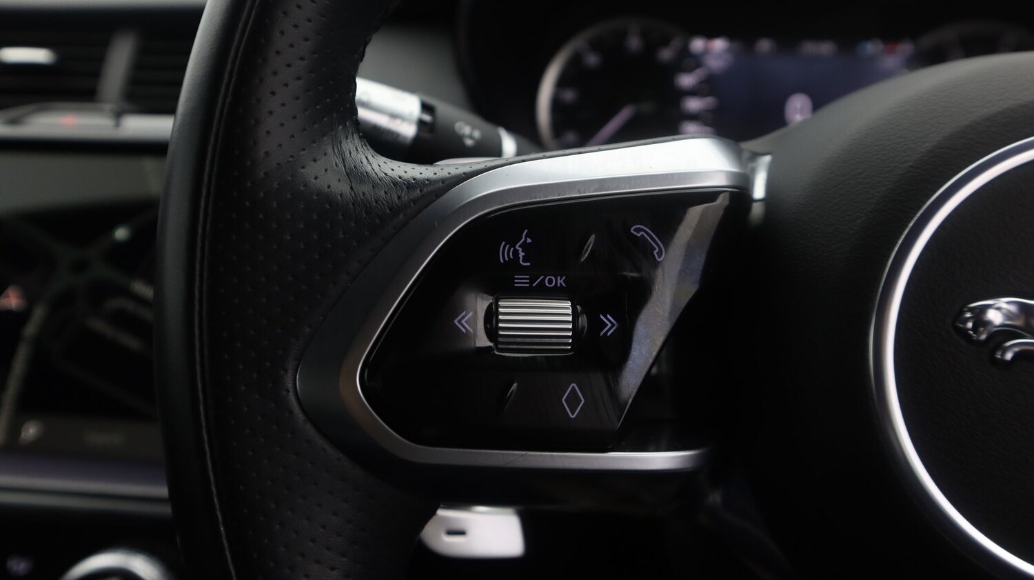 Used Jaguar E-Pace for sale - 77195358: Photo 23