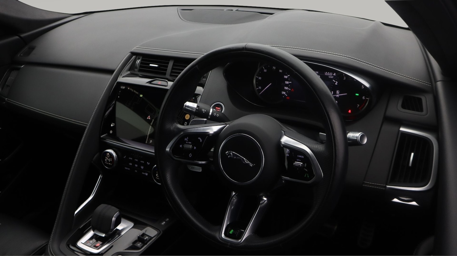 Used Jaguar E-Pace for sale - 77195358: Photo 9