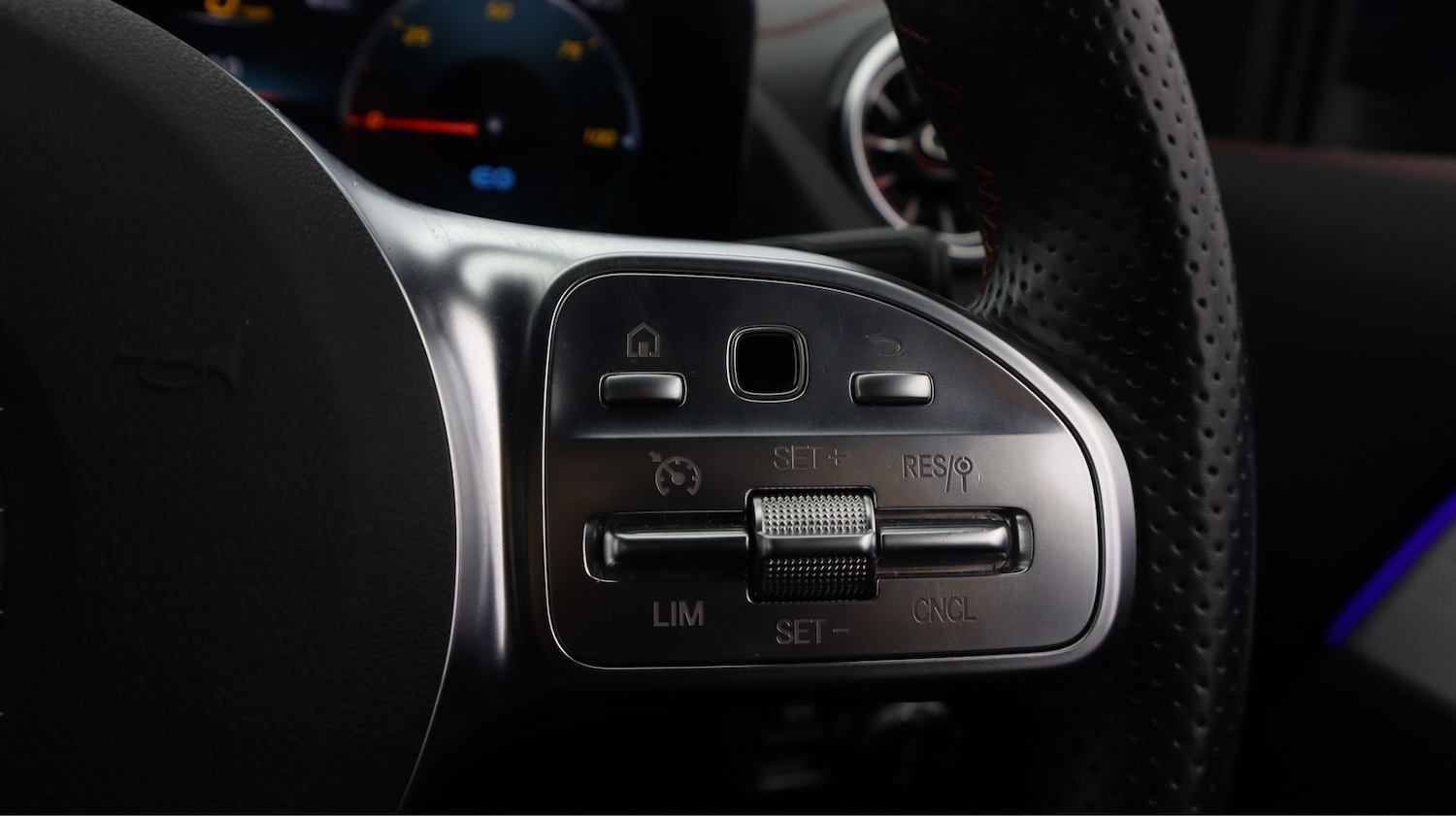 Used Mercedes-Benz EQA 2021 for sale - 77818512: Photo 24