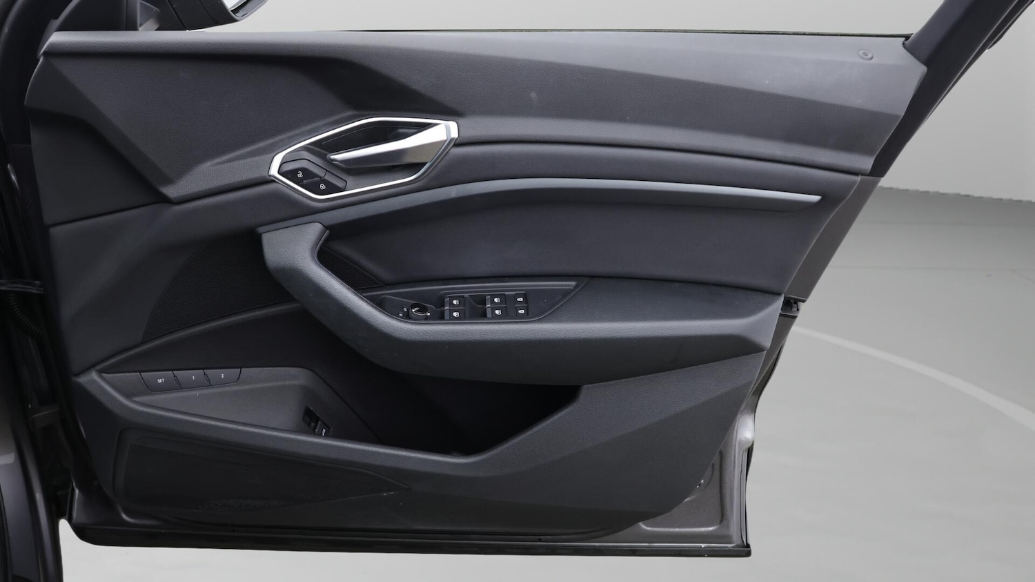 Used Audi e-tron 2021 for sale - 76389306: Photo 16