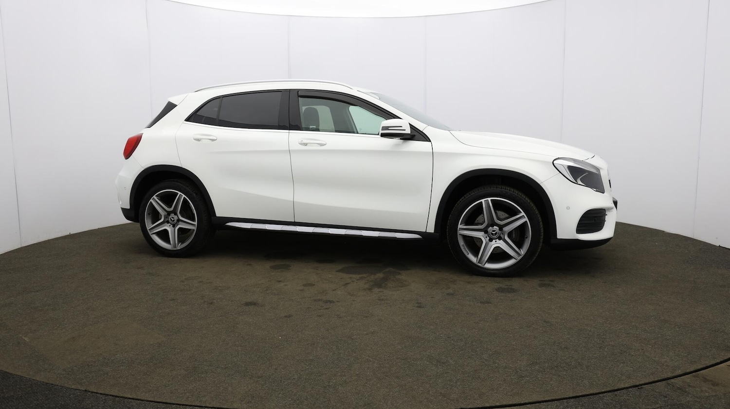 Used Mercedes-Benz GLA 2018 for sale - 76138501: Photo 49