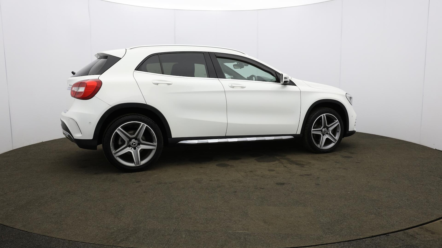 Used Mercedes-Benz GLA 2018 for sale - 76138501: Photo 59