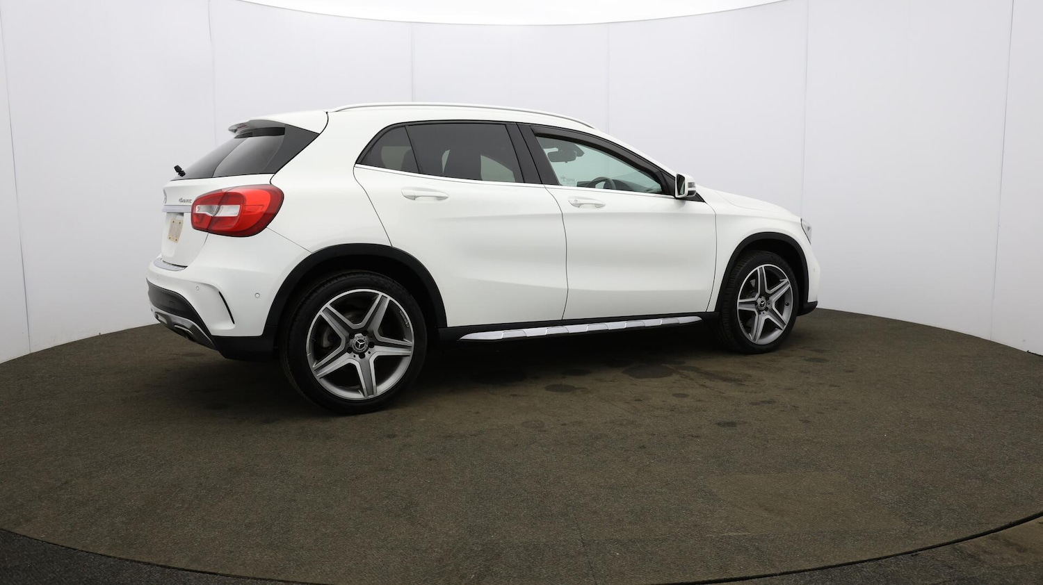Used Mercedes-Benz GLA 2018 for sale - 76138501: Photo 60