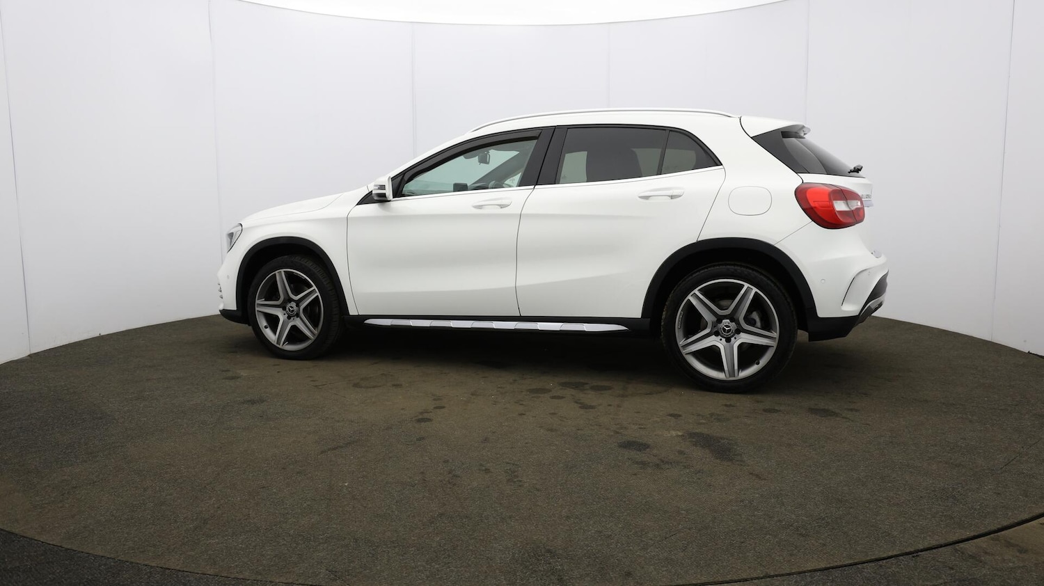 Used Mercedes-Benz GLA 2018 for sale - 76138501: Photo 71