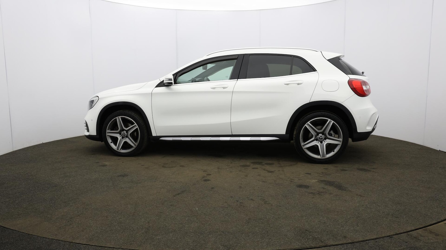 Used Mercedes-Benz GLA 2018 for sale - 76138501: Photo 72