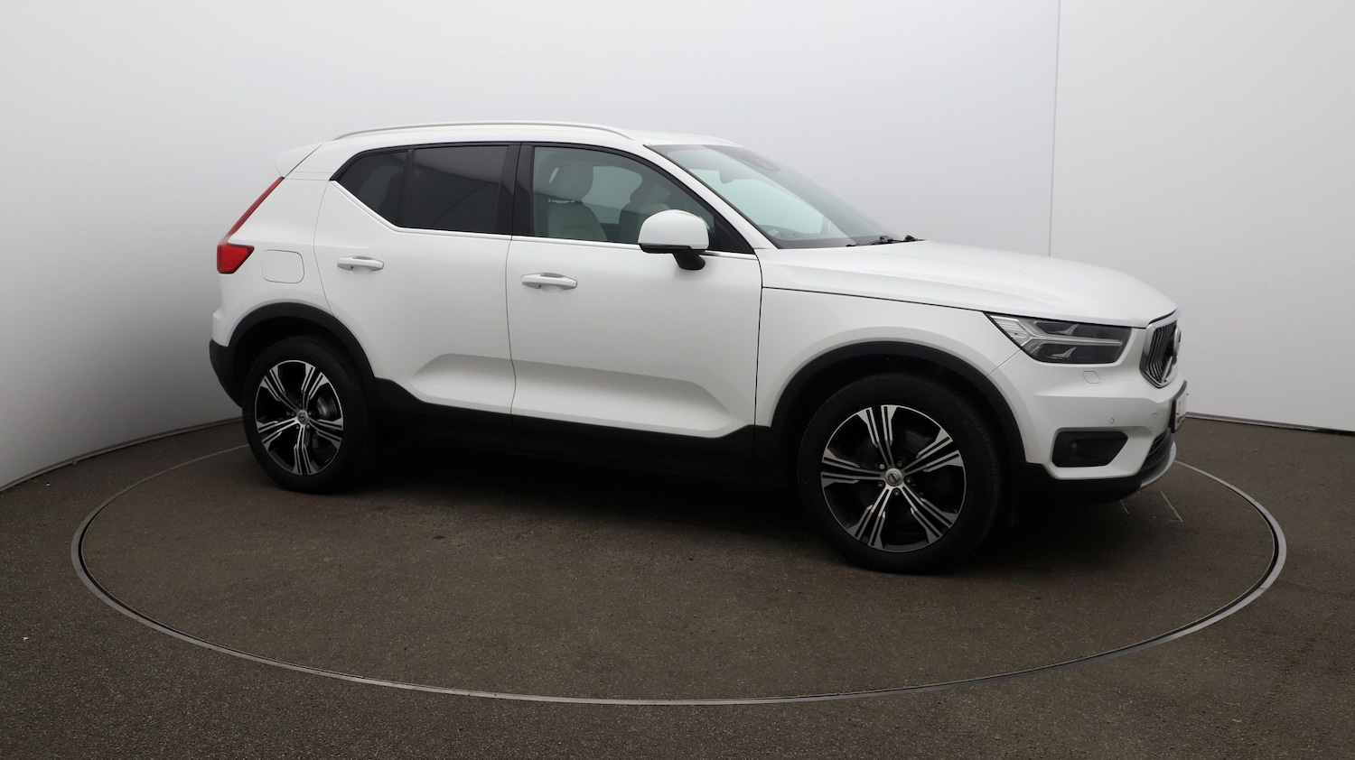 Used Volvo XC40 2022 for sale - 76810665: Photo 37