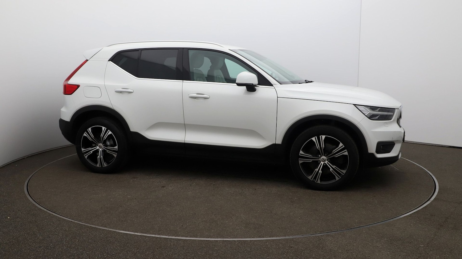 Used Volvo XC40 2022 for sale - 76810665: Photo 39