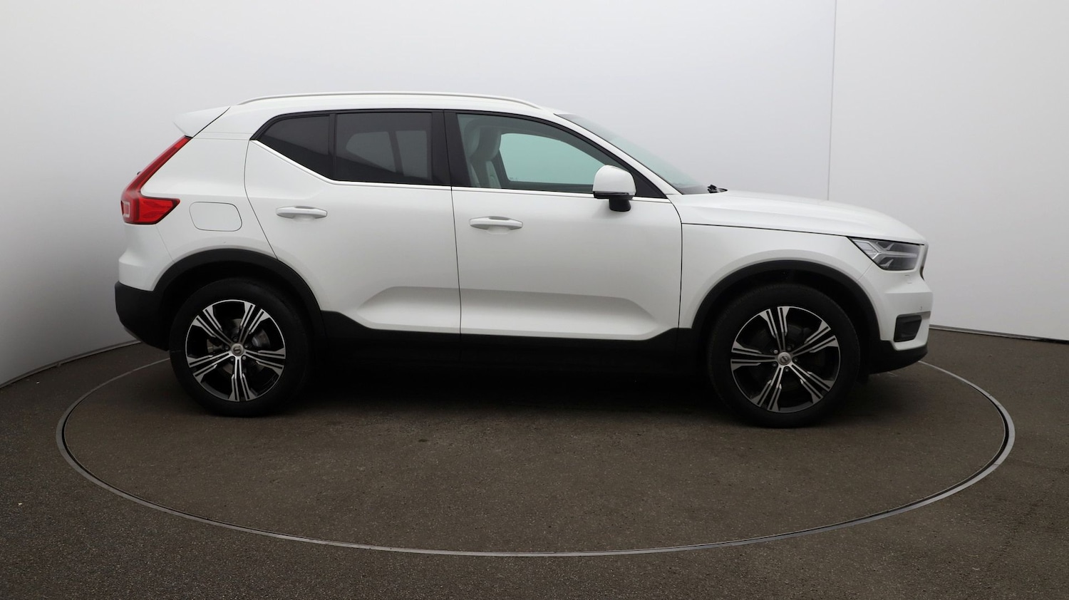 Used Volvo XC40 2022 for sale - 76810665: Photo 40