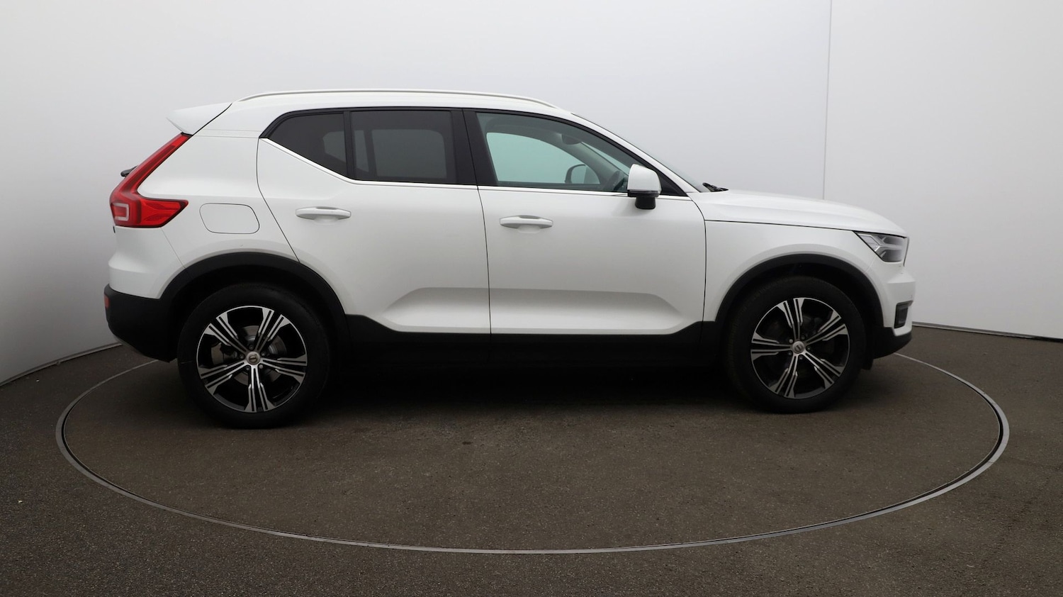 Used Volvo XC40 2022 for sale - 76810665: Photo 41