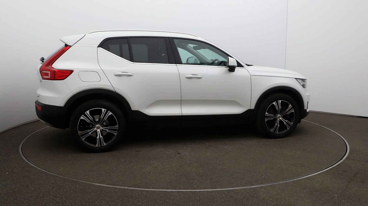 Used Volvo XC40 2022 for sale - 76810665: Photo 42