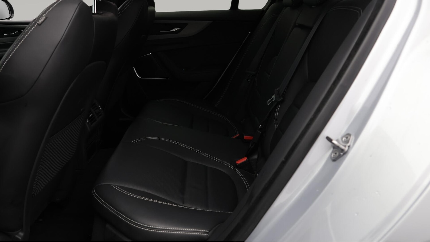 Used Jaguar XE 2021 for sale - 76349091: Photo 17