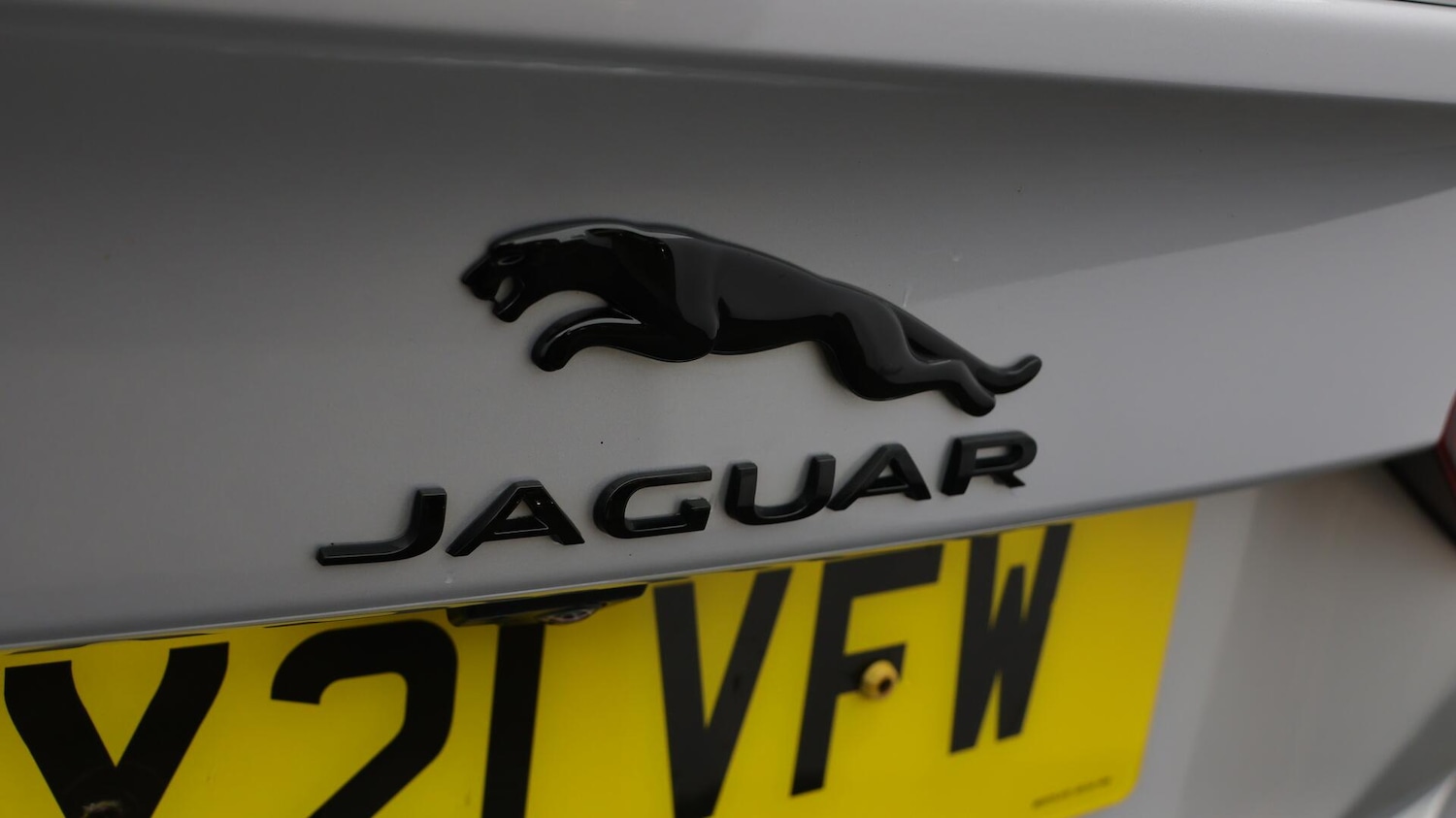Used Jaguar XE 2021 for sale - 76349091: Photo 21