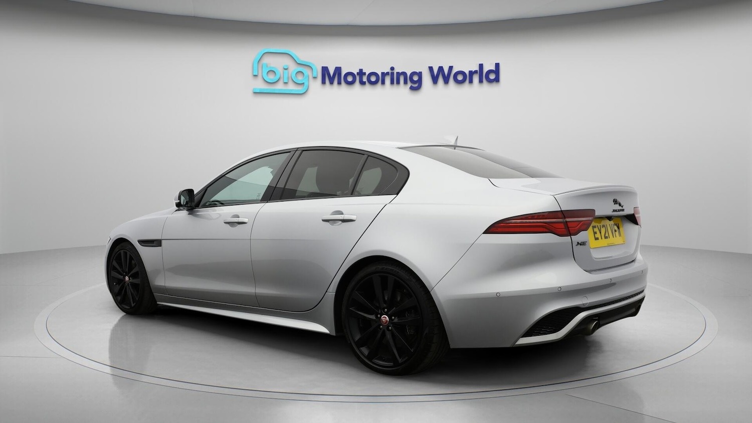 Used Jaguar XE 2021 for sale - 76349091: Photo 6