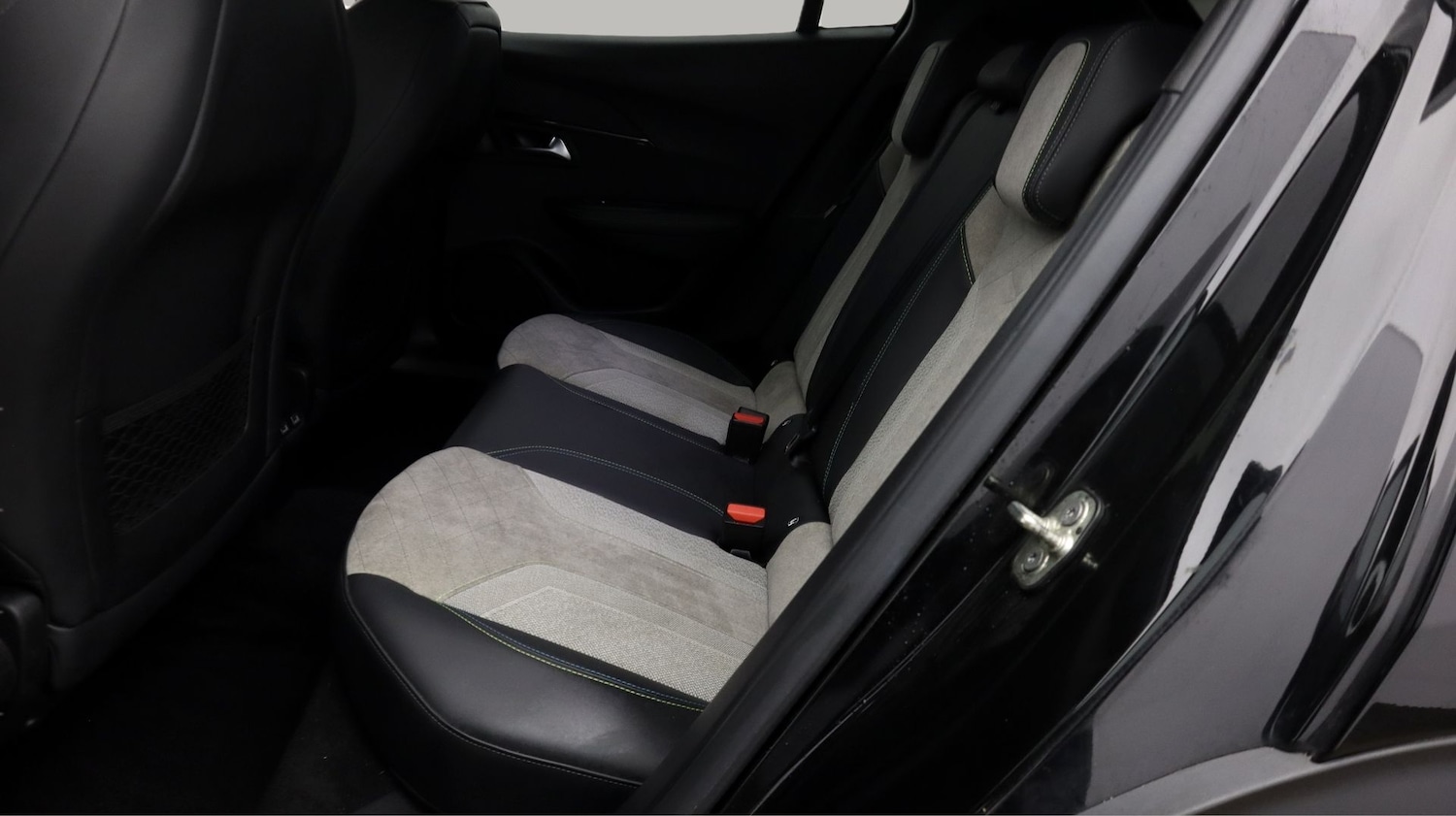 Used Peugeot 2008 2021 for sale - 77970797: Photo 16